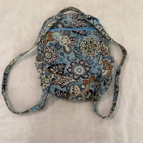 Vera Bradley Quilted Small Backpack Magnetic Front Flap Blue Brown Floral Design - Picture 3 of 9
